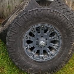 18" Ford Rims Come Off A 2008 Tires Nogood Needs One Center Cap Make Iffer