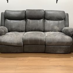 Sofa With 2recliners And Recliner Chair