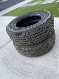 2 Bridgestone Dueler H/T Tires