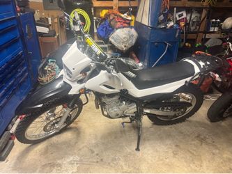 08 xt250  dual sport motorcycle