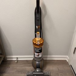 Dyson Vacuum Multi floor 2
