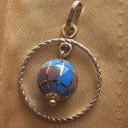 Vintage Italian Pendant 18k Yellow Gold 