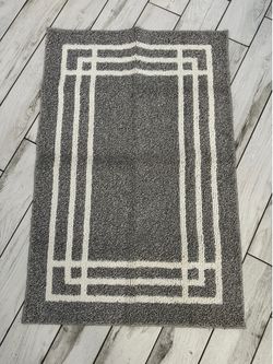 Grey rug