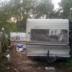 2 Junk Campers 