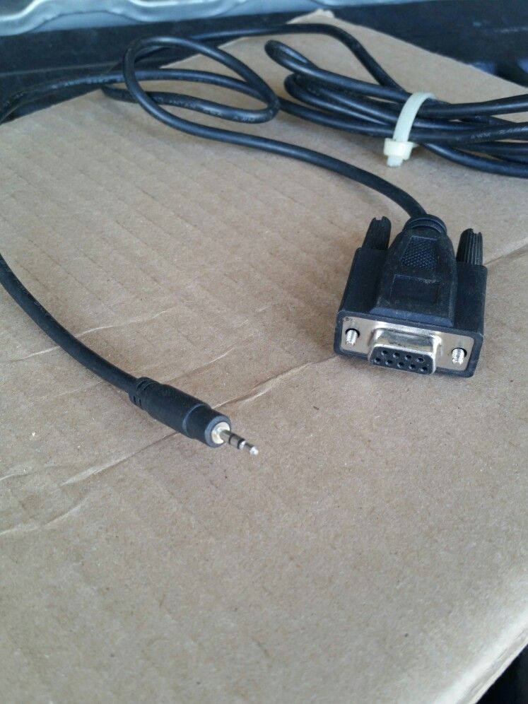 Serial to Analog Cable