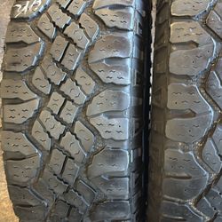 285/70/17 Good Year Wrangler 🔥