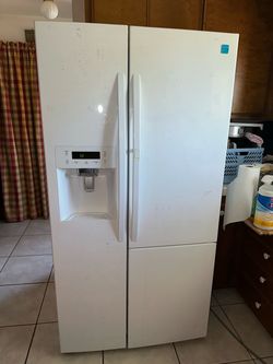 Kenmore Side-by-Side Refrigerator White