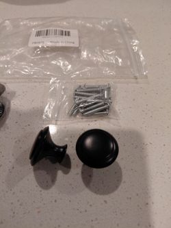 KNOBS