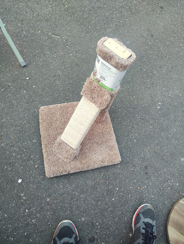 Cat Scratcher