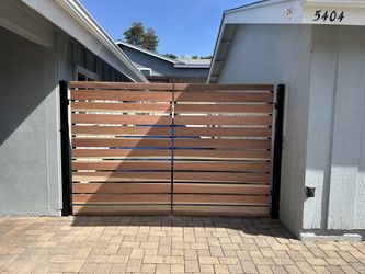 10’ Redwood Double Gate Fence