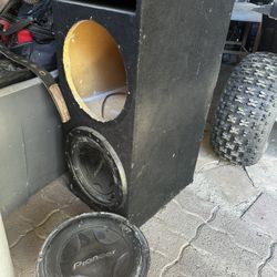 12 In Subs And Box 