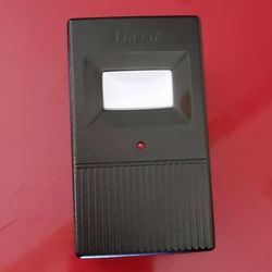 Linear Gate Garage Door Remote Control With 8 Dip Switch. 310 MHz.  Easy To Set Up. With 9V Battery. Great Working Condition.  New
