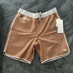 Vuori Shorts M