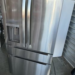 Midea Refrigerator French 4 Door Counter Depth Read The Description Please 