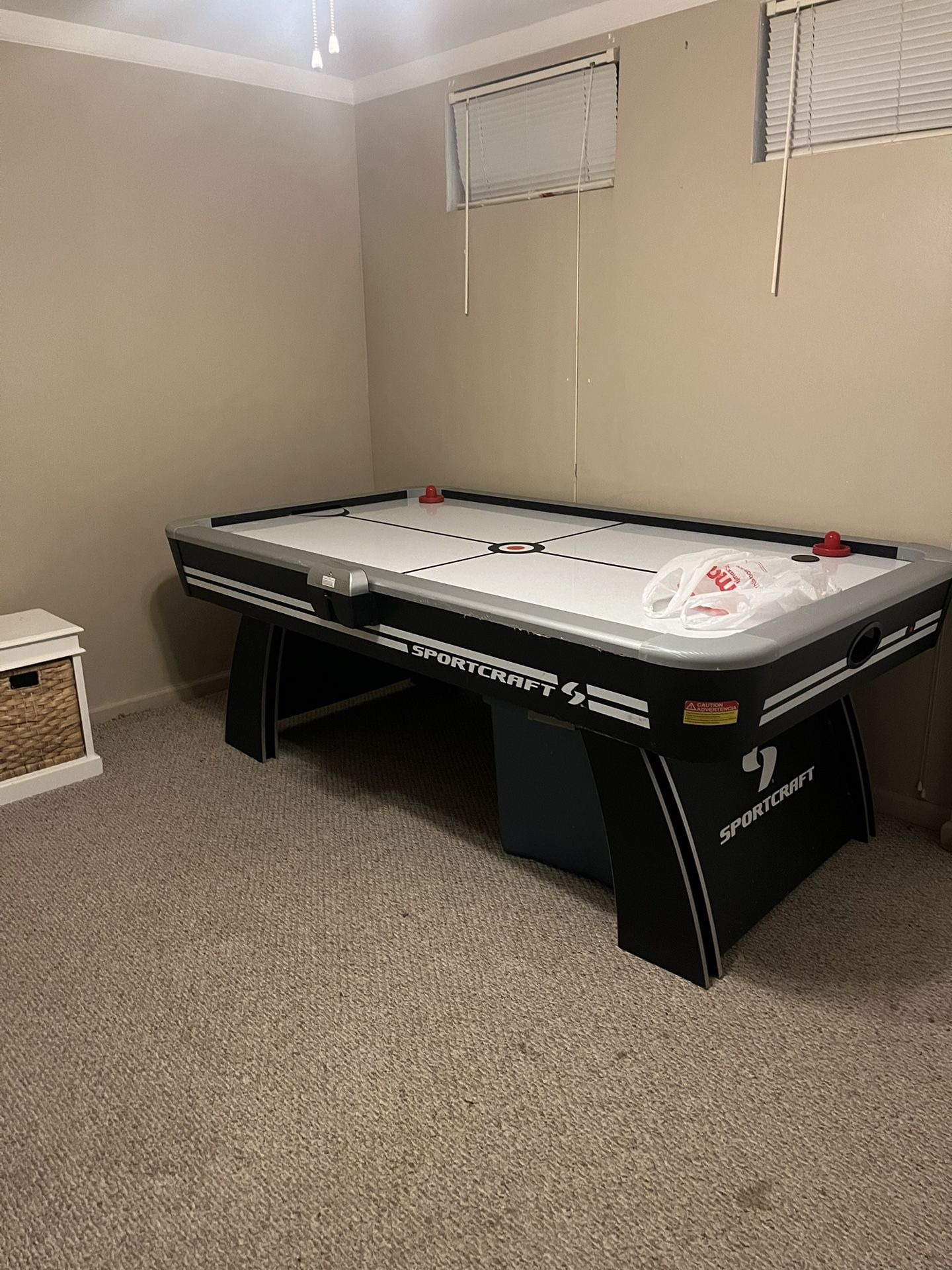 Air Hockey Table
