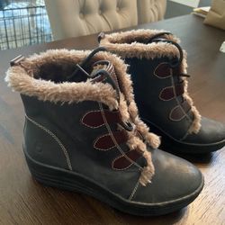 Biónico Boots Size 8
