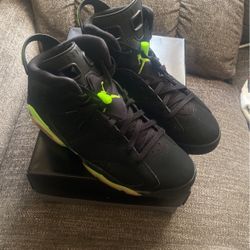 Black Jordan 6s 