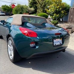 2007 Pontiac Solstice Convertible 