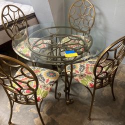 Table With 4 Chairs