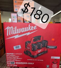 MILWAUKEE M18 PACKOUT 6-Port Rapid Charger – NEW – ONLY $180!