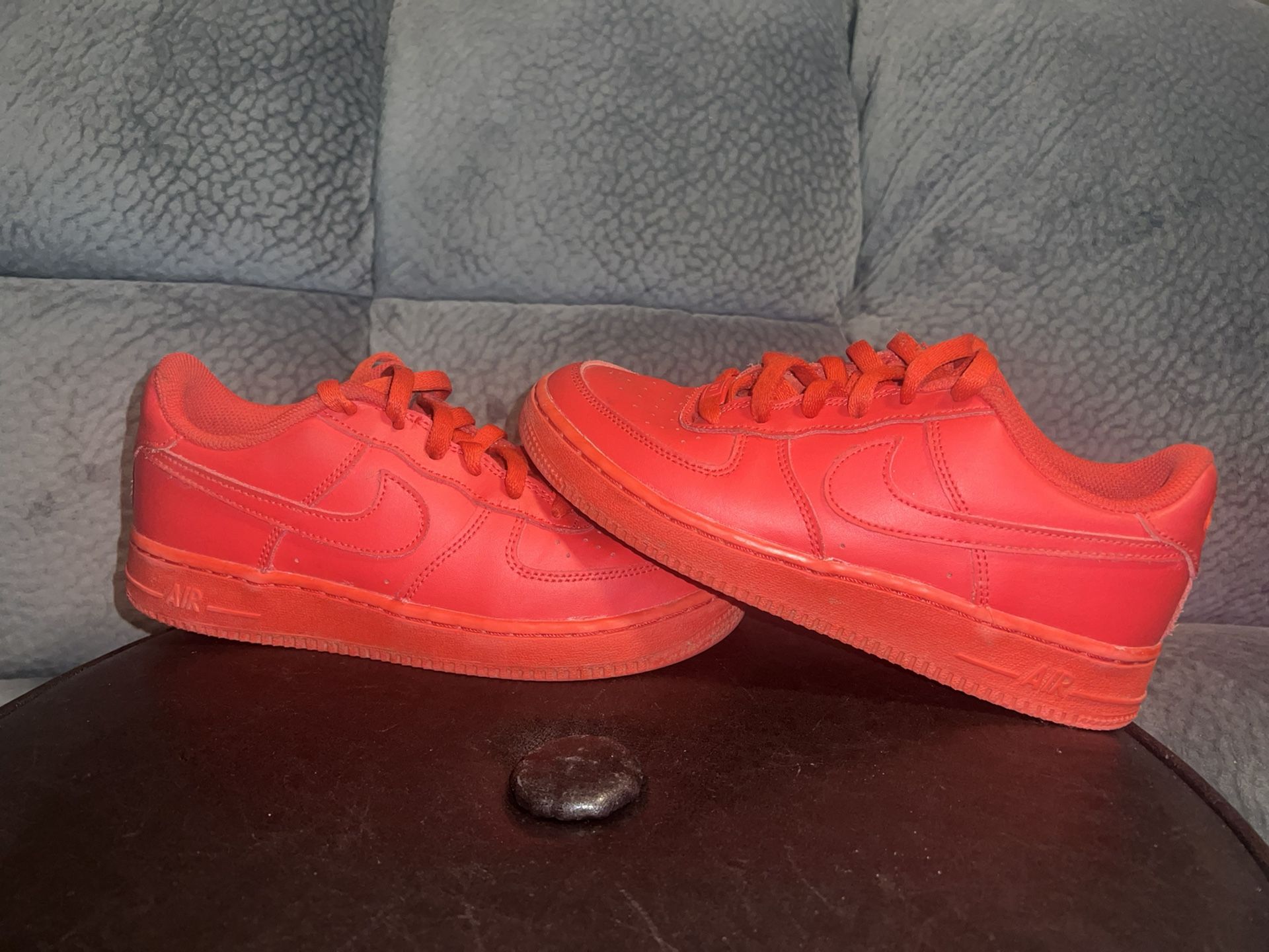 Nike Air Force One LV8 FTL Size 6 for Sale in Ruskin, FL - OfferUp