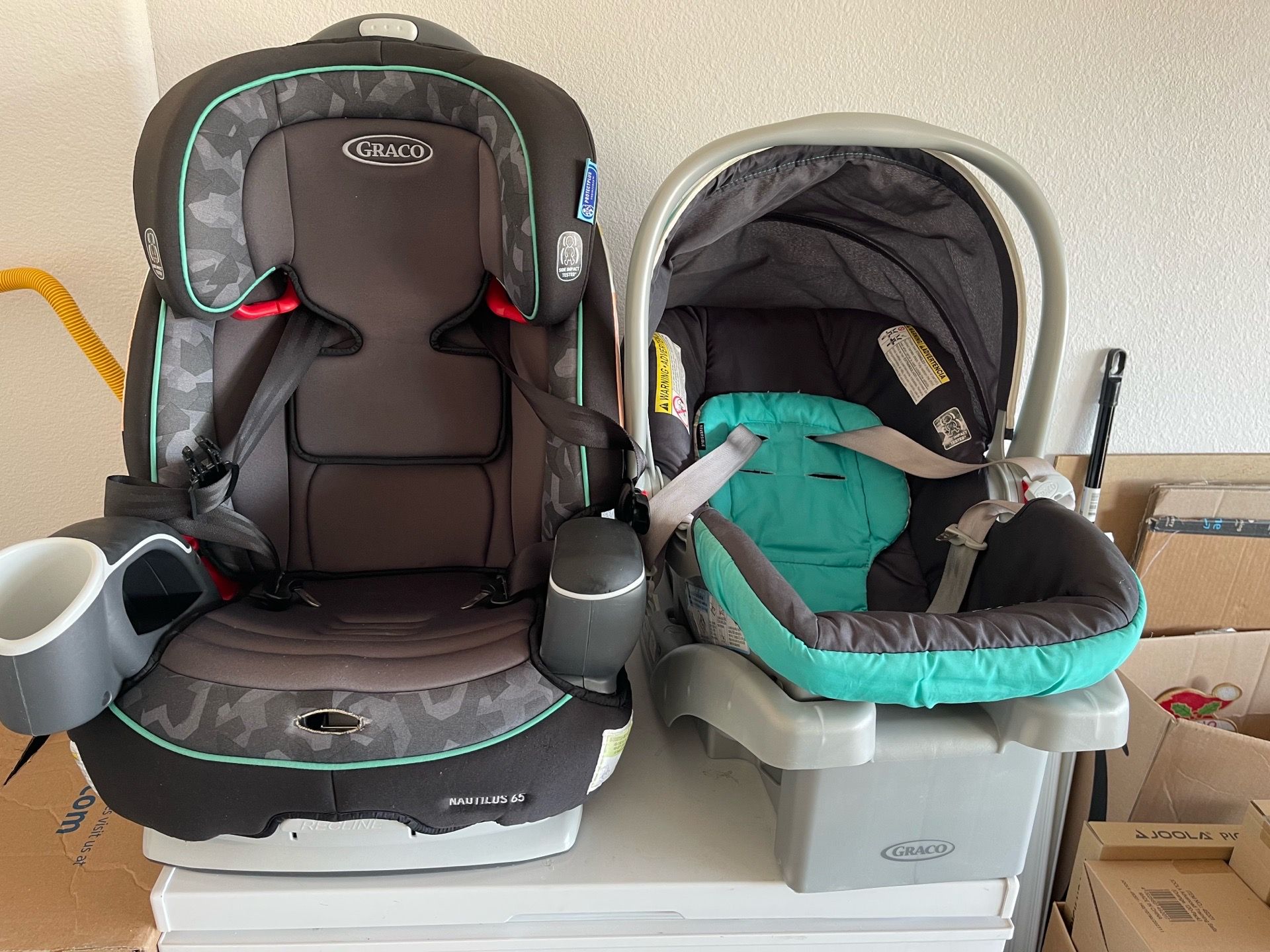 Graco Car seats in Perfect condition, clean and no flaws