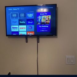 Roku 32” LED TV 