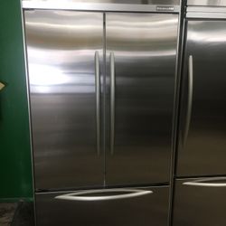48” in wide 82 height kitchen aid frige use like new perfect working condition