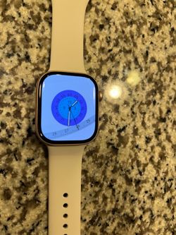 Apple Watch Series 11 GPS 46mm Rose Gold Small/Medium Band and Charger. Like new. Never really used only for pictures