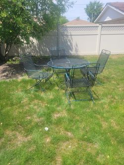 Metal Outdoor Table With 4 Chairs