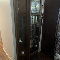 Howard Miller Grandfather Clock (majestic 2) 