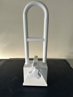 Safety Handle For Tub