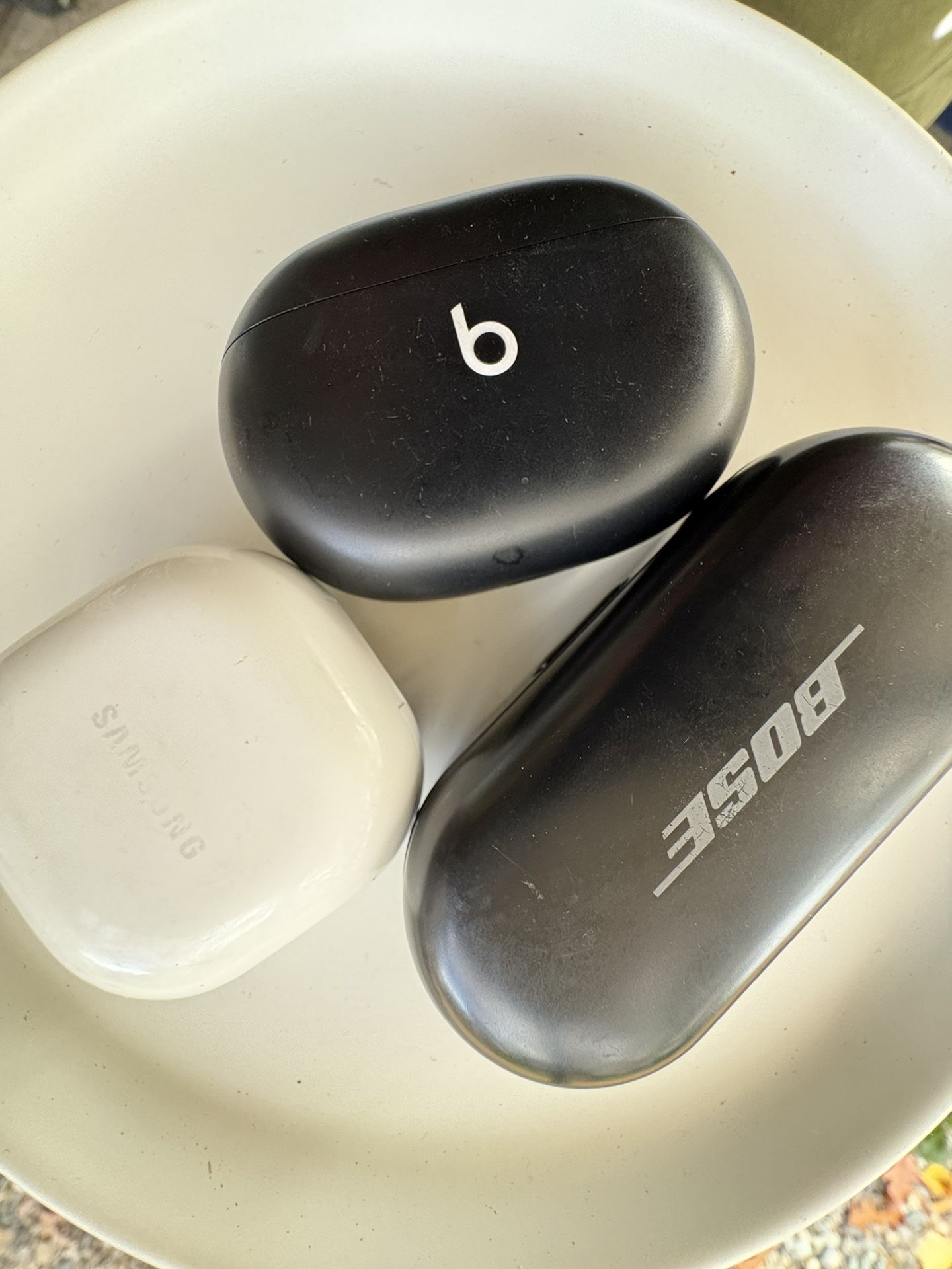 Air Bud Charging Port/case