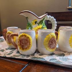Hand Painted vintage Jug vase with 6 cups holds About 58oz