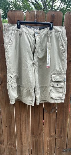 Levi’s Squad Cargo Shorts