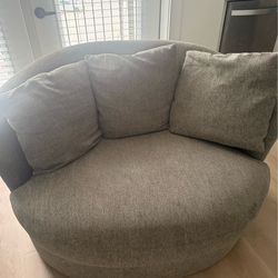 Round swivel couch