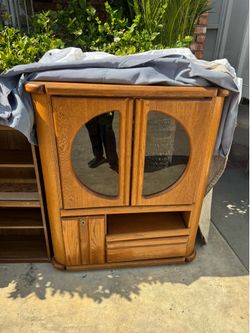 Wood entertainment stand