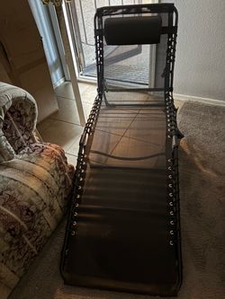 Black lounge chair