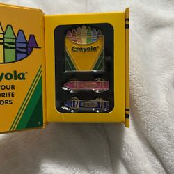 Crayola Pin Set