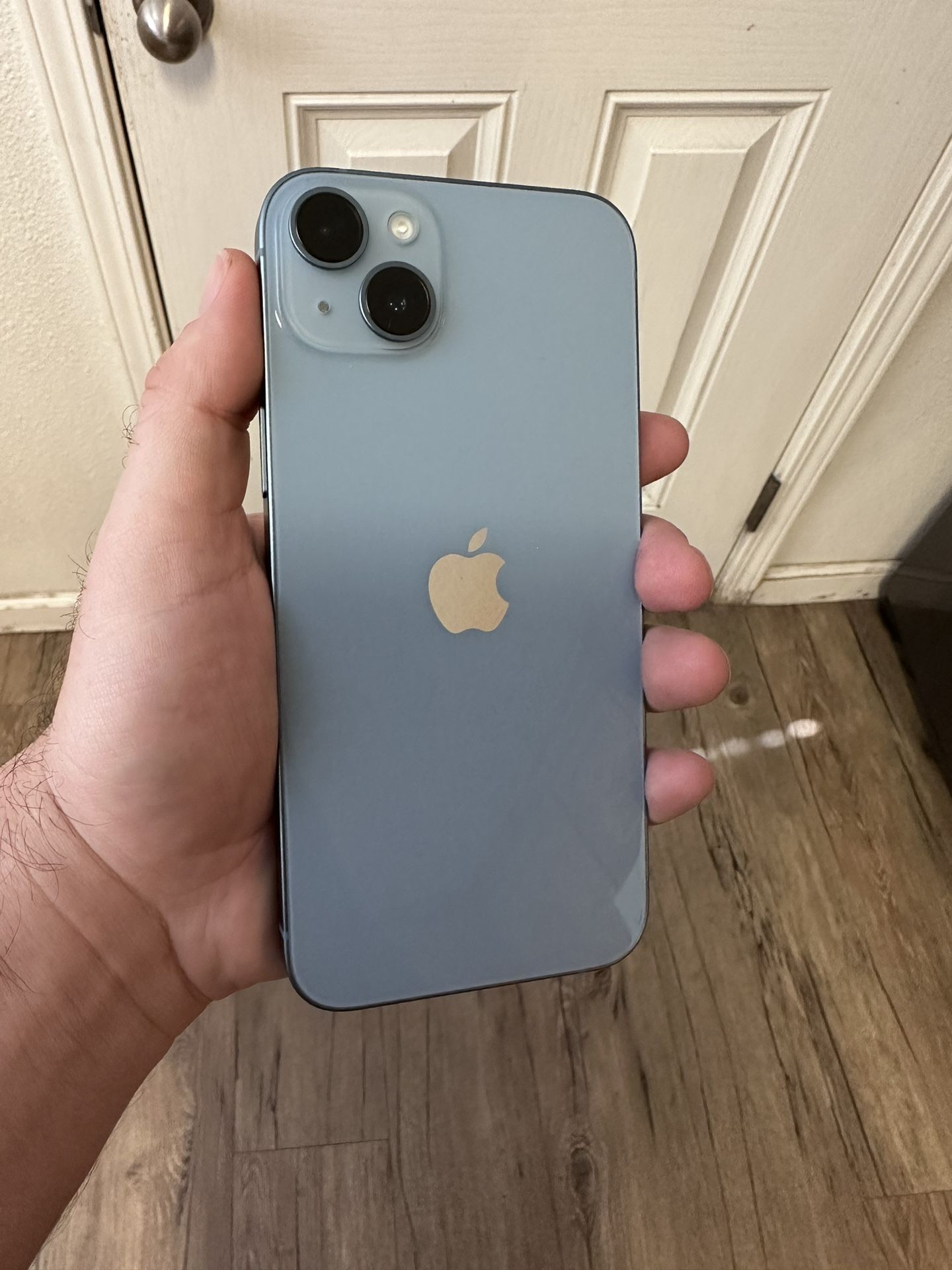 Iphone 14 plus 128gb AT&T cricket