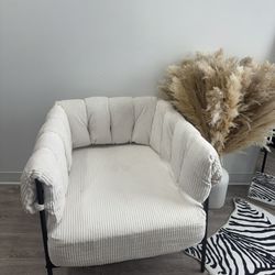Accent Chair 