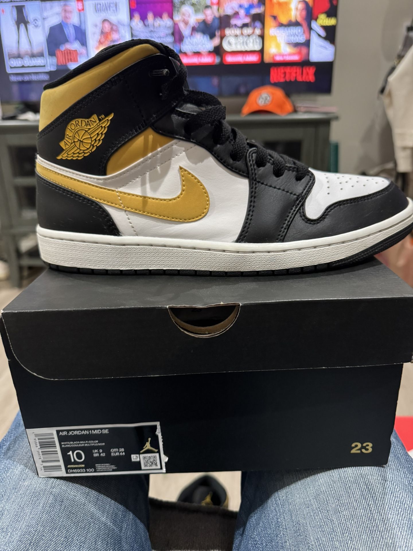 Jordan 1 Mid