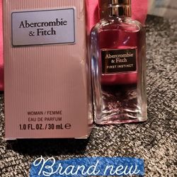 Ambercrombie N Fitch Perfume