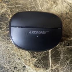 NEW BOSE  EARBUDS 