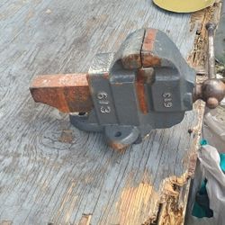 Athol 613 Vise And Luther Vise