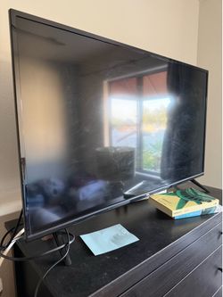 TCL 40S334 - 40" Diagonal Class