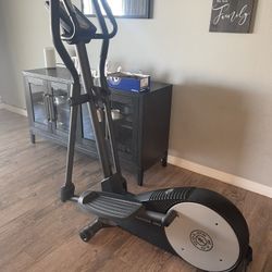 Golds Gym Exercise Machine..  $40