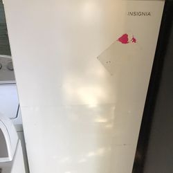 FREEZER INSIGNIA .