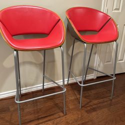 Mid-Century Modern Set of Bar Stools Made By Davis Furniture Inc.