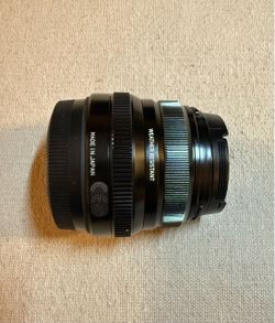Fujifilm 35mm f/2 lens